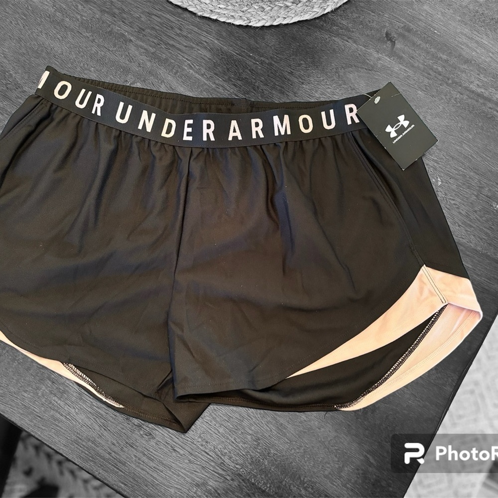Under Armour Black/Pink loose fit Play up shorts 3.0 - Picture 6 of 7